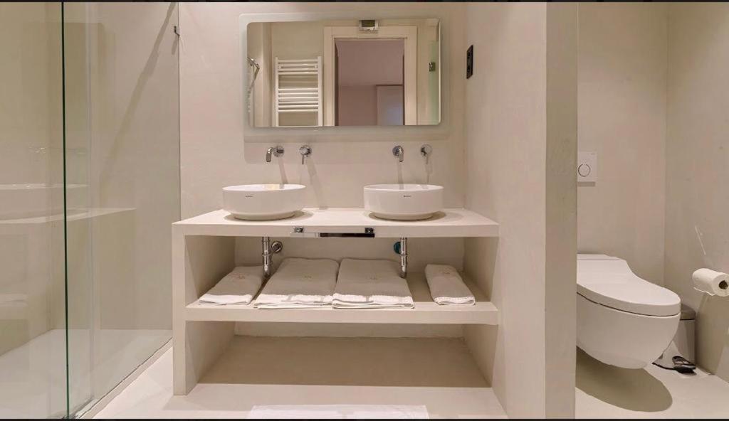 Abando Suites By Next Stop บิลเบา ภายนอก รูปภาพ